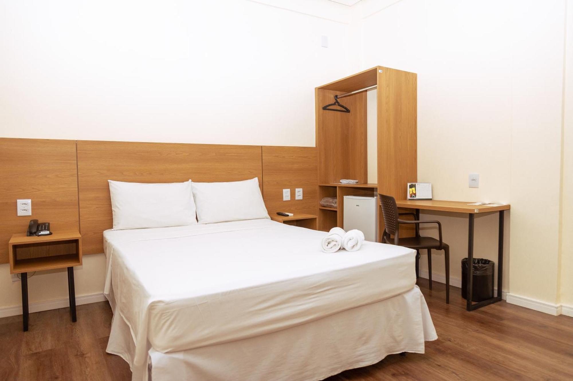 Hotel Equinocios Essential Barcarena Extérieur photo