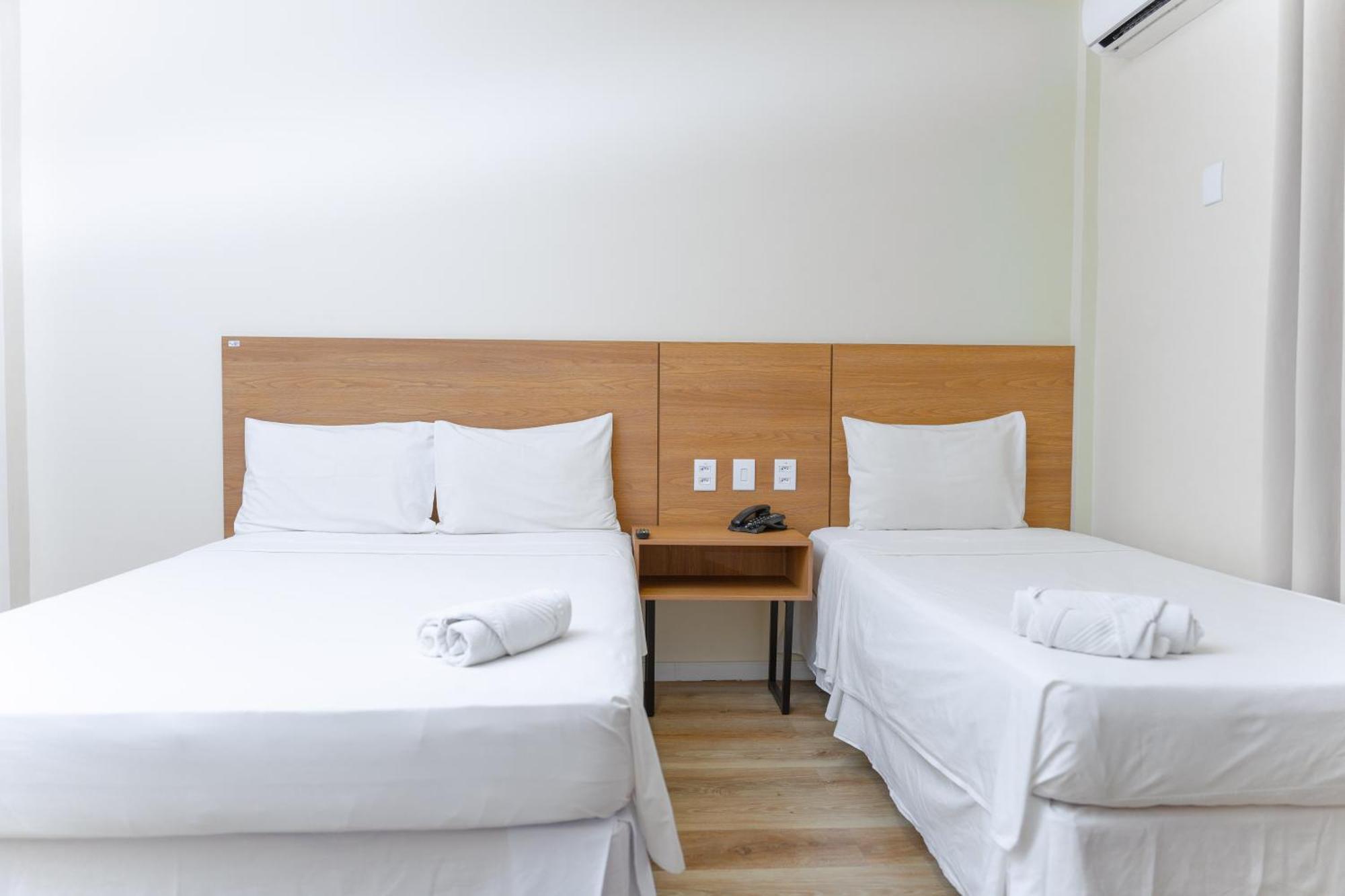 Hotel Equinocios Essential Barcarena Extérieur photo
